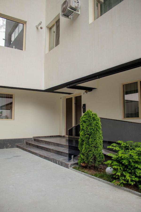 Yzza Apartament 那沃达利 外观 照片